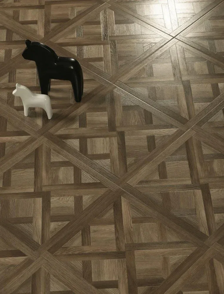 Ламинат Woodstyle Opera Шанье Коричневый 34 кл. от поставщика Консалт Паркет, детальное фото