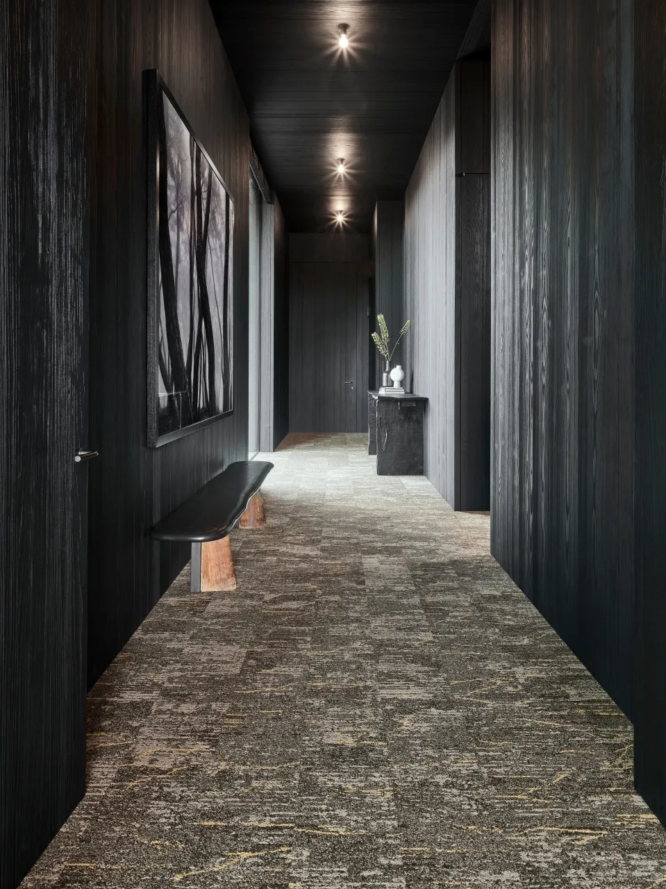 Купить Ковровая плитка IVC Group Imperfection Grit Echo 685 33 кл. от поставщика Консалт Паркет, детальное фото