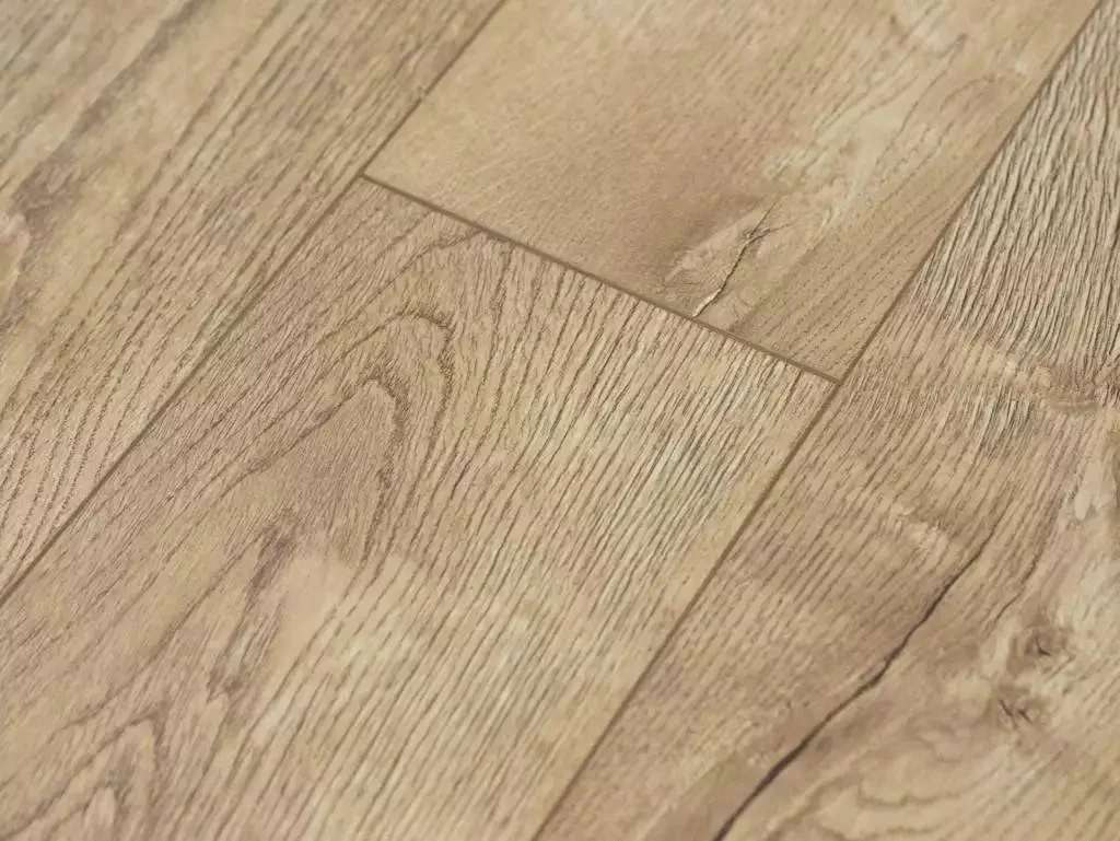 Ламинат Вудстайл Гамма Дуб Роял (Woodstyle Gamma) 33 кл. от поставщика Консалт Паркет, детальное фото
