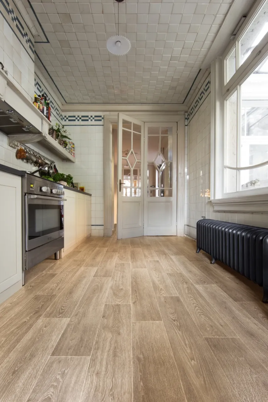 Купить Линолеум Ай Ви Си Текстиль Гринлайн Чапаррал Дуб 544 (Ivc Textile Greenline Chaparral oak) 32 кл. от поставщика Консалт Паркет, детальное фото