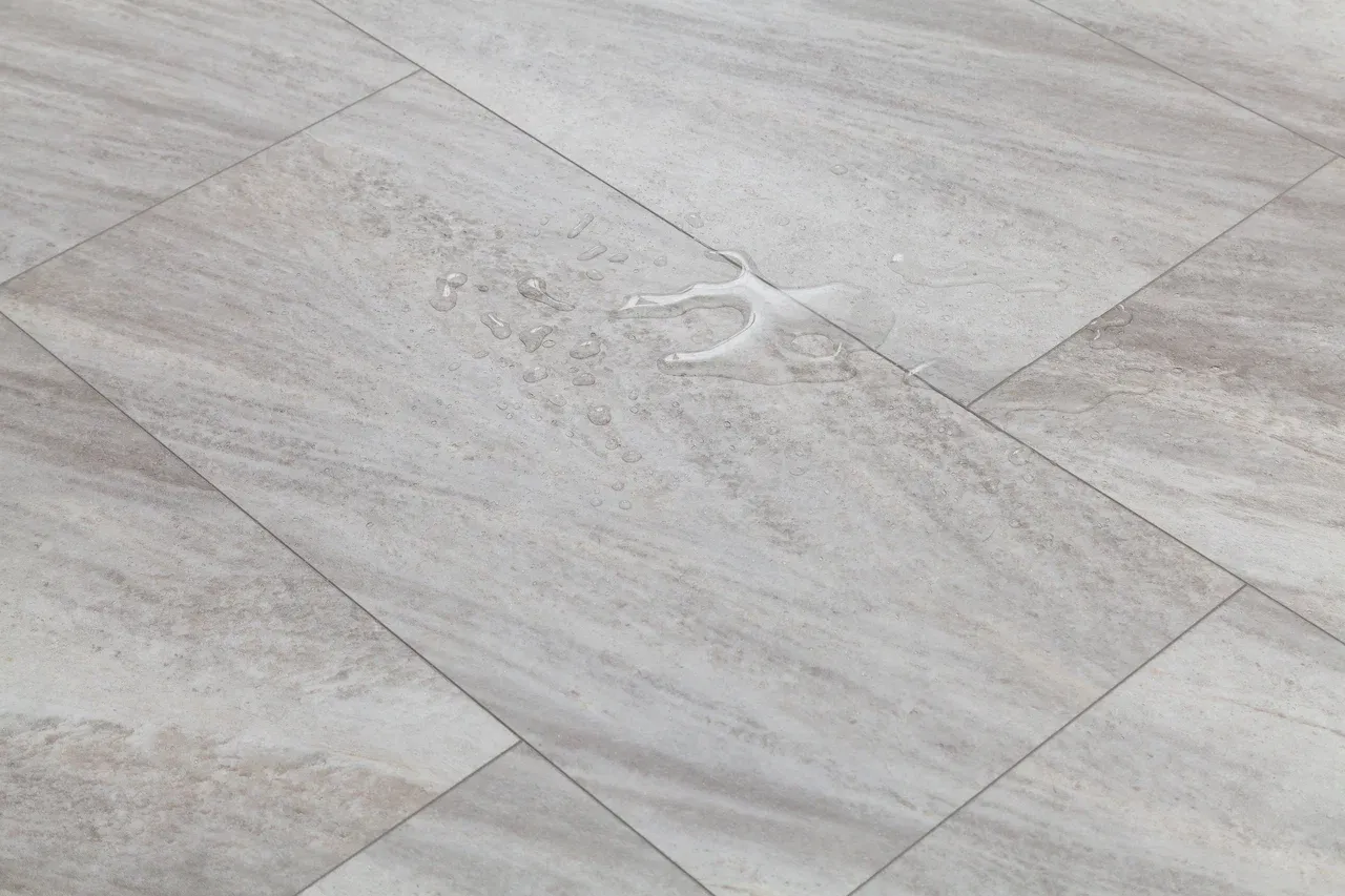 Кварц-винил (ПВХ плитка) Bonkeel Tile Alicante 34 кл. от поставщика Консалт Паркет, детальное фото
