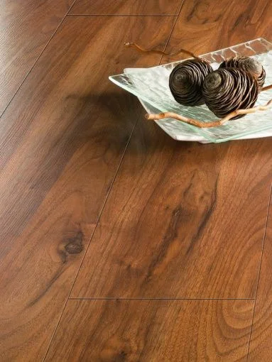 Ламинат Альсафлор Солид Орех Аутентик 103 (Alsafloor Solid) 33 кл. от поставщика Консалт Паркет, детальное фото
