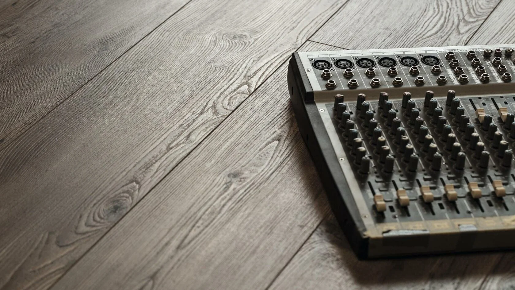Ламинат Кайндл Натуральное тиснение Премиум Планка Хэмлок Анко (Kaindl Natural Touch Premium Plank) 32 кл. от поставщика Консалт Паркет, детальное фото