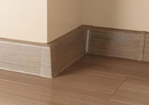 Купить  Плинтус от поставщика Консалт Паркет, фото