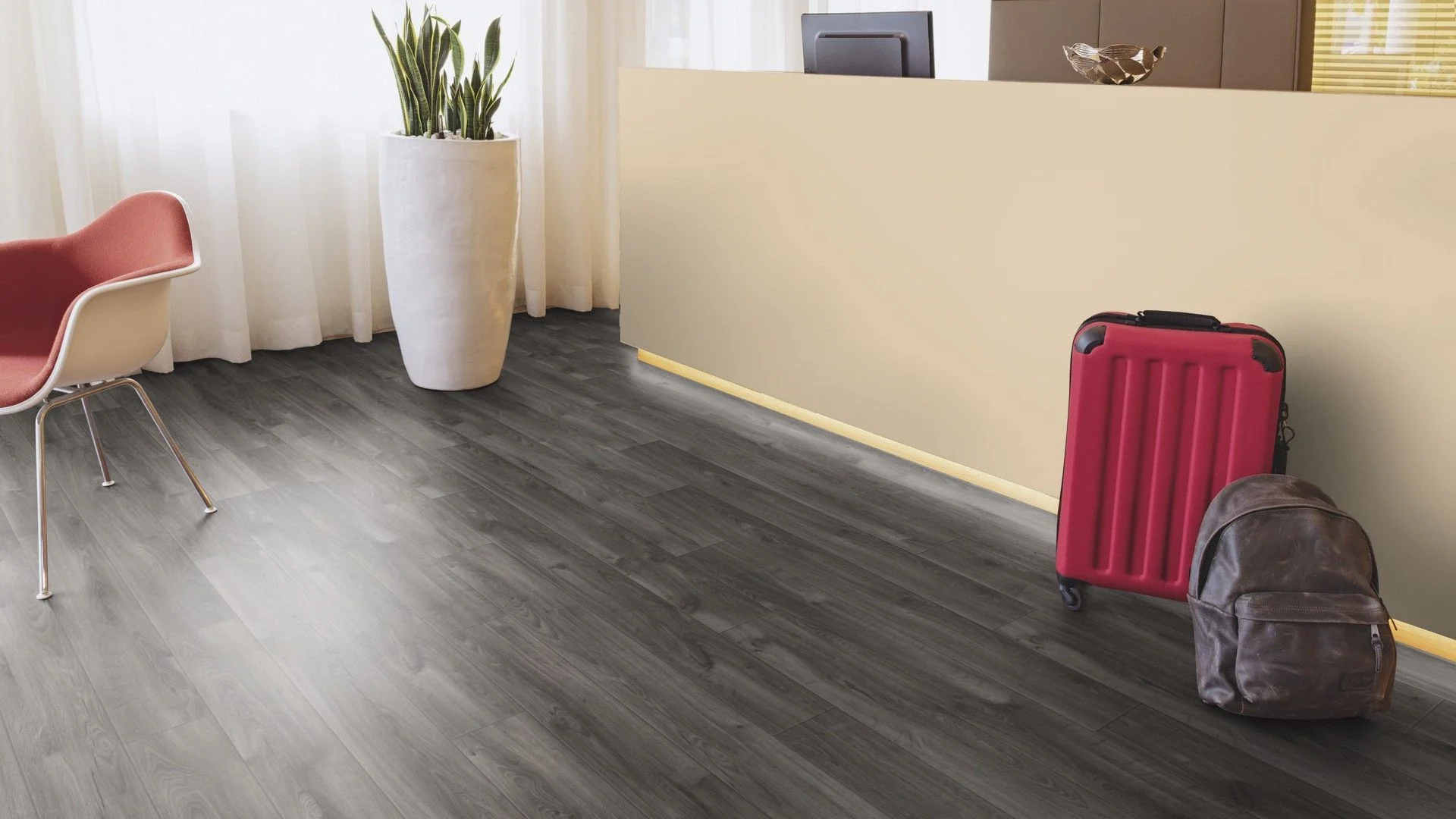 Ламинат Кайндл Лёгкое тиснение Премиум Планка Дуб Каса (Kaindl Easy Touch Premium Plank) 32 кл. от поставщика Консалт Паркет, детальное фото