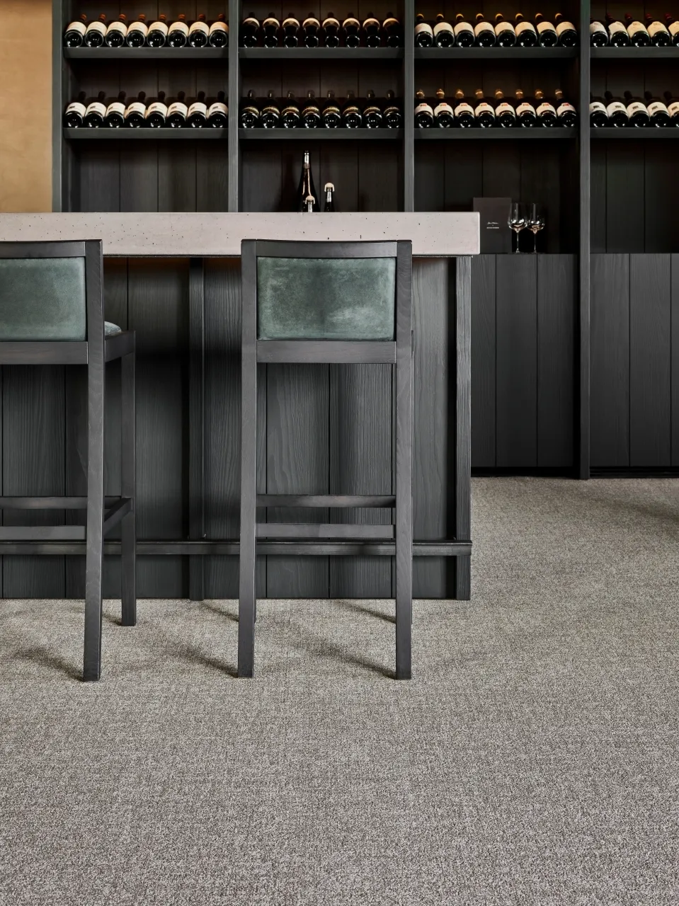 Купить Ковровая плитка IVC Group Imperfection Grit Echo 975 33 кл. от поставщика Консалт Паркет, детальное фото