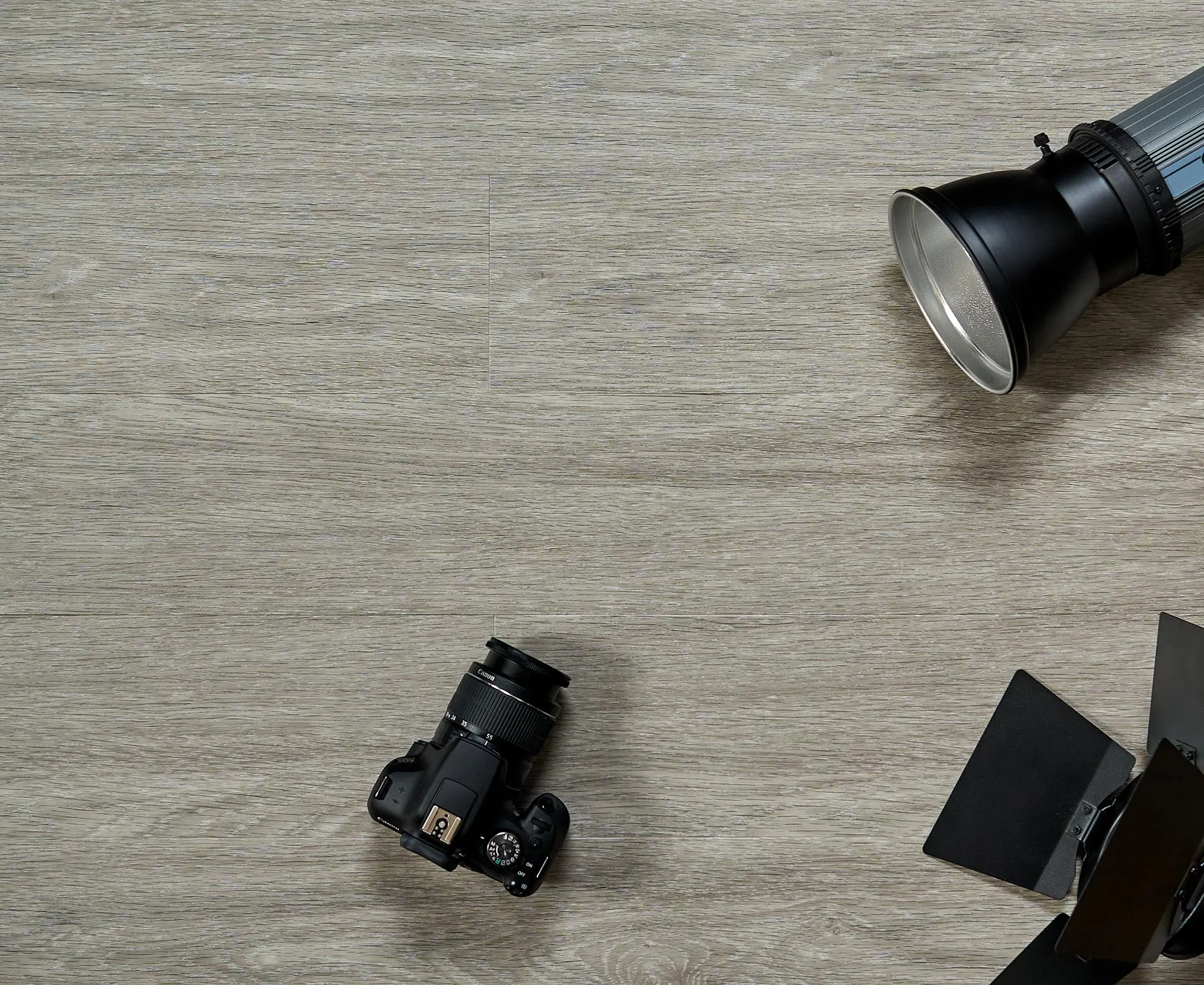 Кварц-винил (ПВХ плитка) Tarkett Lounge Studio 43 кл. от поставщика Консалт Паркет, детальное фото