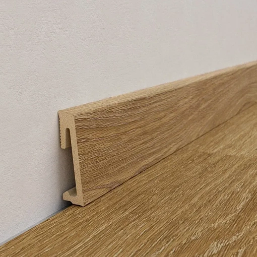 Плинтус Salag Alpha Royal Oak AP6138