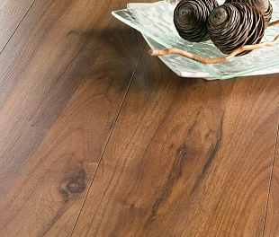 Ламинат Альсафлор Солид Медиум Орех Аутентик 103 (Alsafloor Solid Medium)
