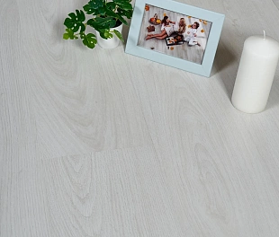 Ламинат Tarkett Woodstock Family 833 Дуб шервуд белый