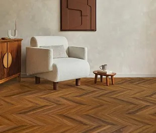 Кварц-винил (ПВХ плитка) Аберхоф Шеврон Орех Азинкоурт 8112 (Aberhof Chevron Walnut Azincourt) — фото 2