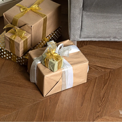 Кварц-винил (ПВХ плитка) Винилам Паркет Шеврон I1651102 Шеврон Плезир (Vinilam Parquet Chevron)
